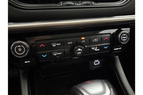 Jeep Compass 4xe 239PK Plug-in Hybrid Electric Upland 360Camera Alpine-Audio Virtual LED Carplay Clima Cruise Navi PDC 18''LMV