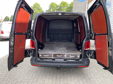 Volkswagen Transporter 2.0 TDI L1H1 26 Economy Business / vaste prijs rijklaar € 20.950 ex btw / euro 6 diesel / bpm vrij / airco / cruise control / achteruit rijcamera / trekhaak / pdc achter