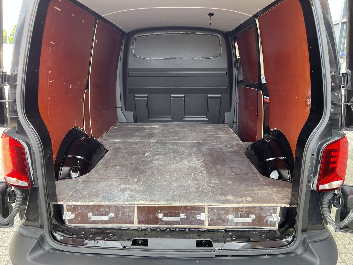 Volkswagen Transporter 2.0 TDI L1H1 26 Economy Business / vaste prijs rijklaar € 20.950 ex btw / euro 6 diesel / bpm vrij / airco / cruise control / achteruit rijcamera / trekhaak / pdc achter