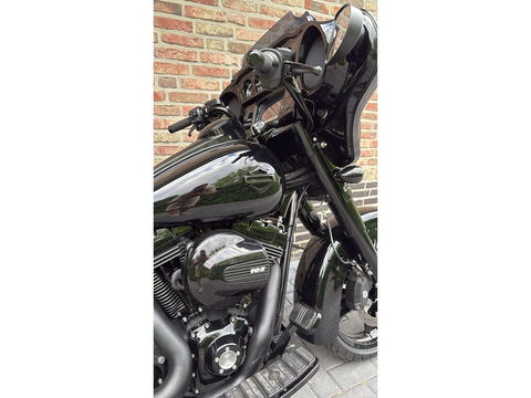 Harley Davidson 103 FLHXS Street Glide Streetglide CVO Blackout