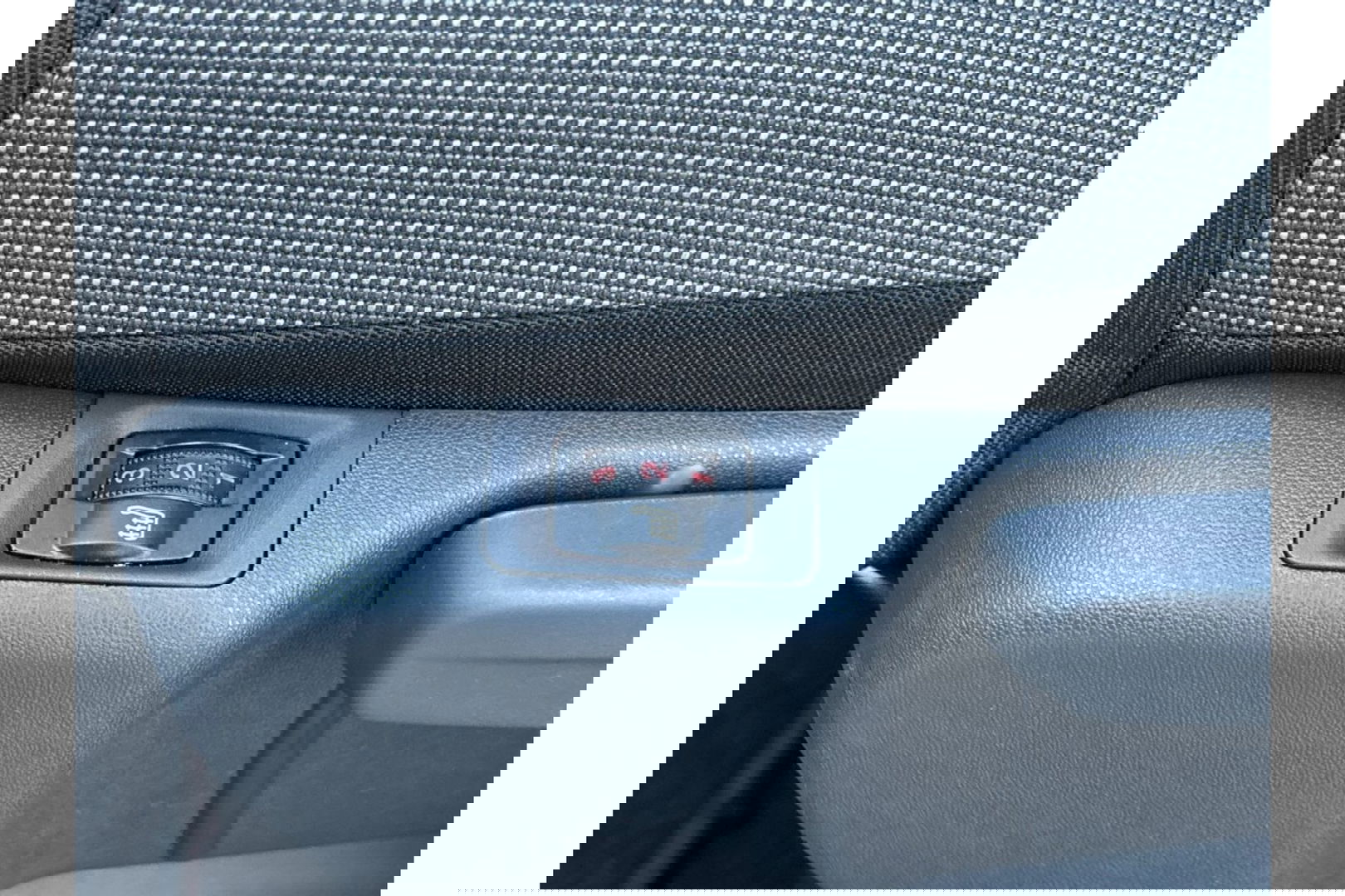 Citroën C3 Aircross 1.2 PT S&S FEEL AIRCO CARPLAY STOELVERW.