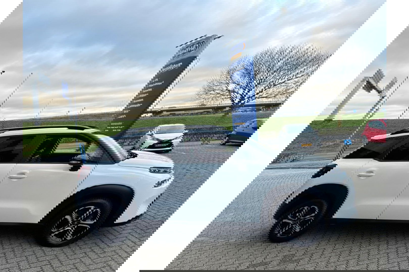 Citroën C3 Aircross 1.2 PT S&S FEEL AIRCO CARPLAY STOELVERW.