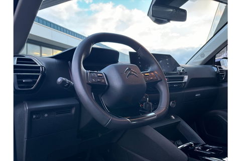 Citroën C4 1.2 PURETECH PLUS 130PK AUTOMAAT AIRCO PDC CARPLAY.