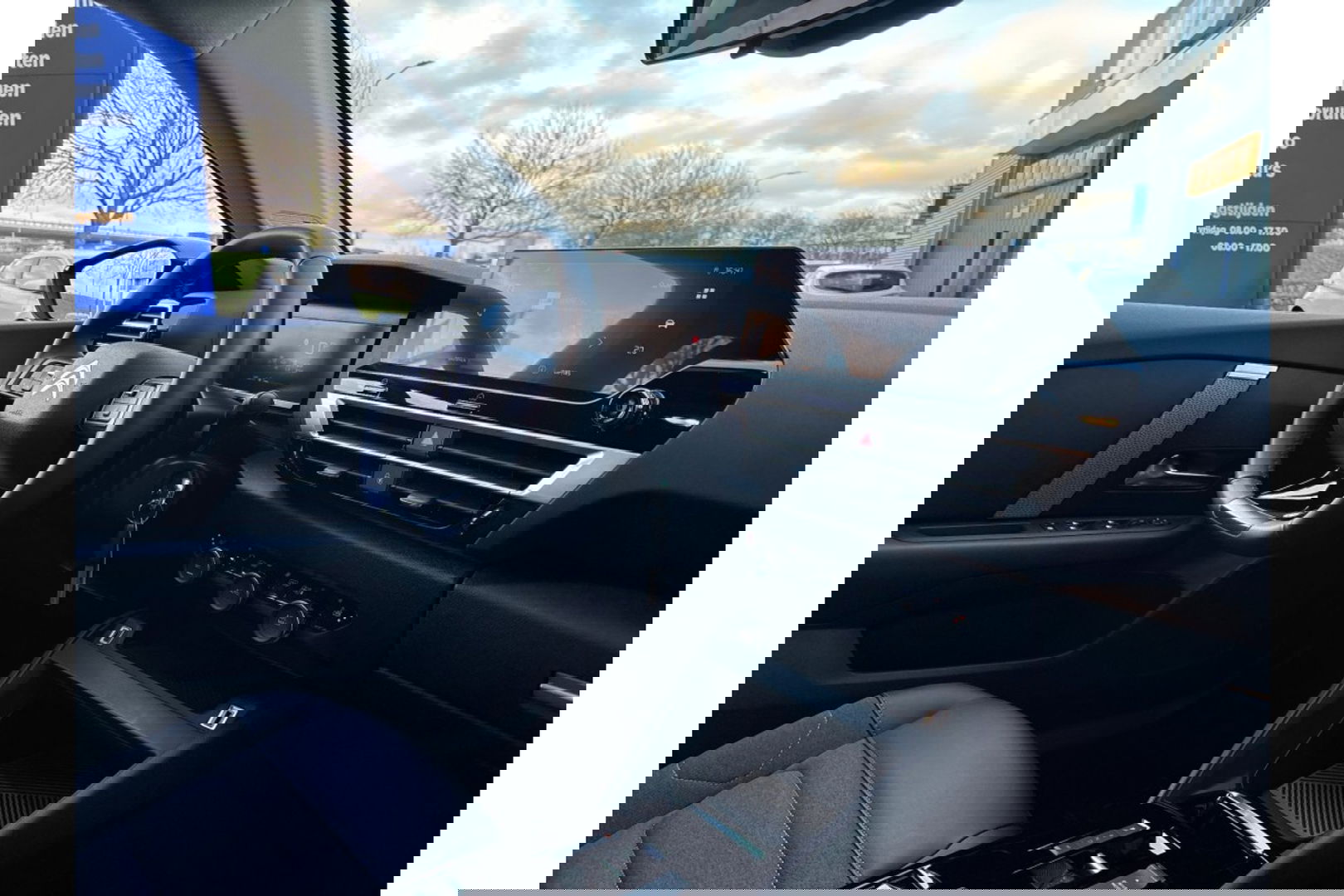 Citroën C4 1.2 PURETECH PLUS 130PK AUTOMAAT AIRCO PDC CARPLAY.