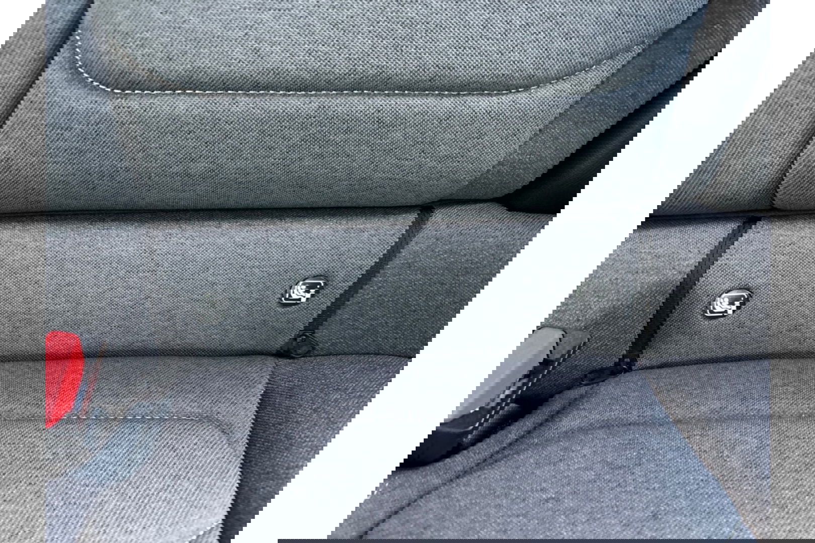 Citroën C4 1.2 PURETECH PLUS 130PK AUTOMAAT AIRCO PDC CARPLAY.