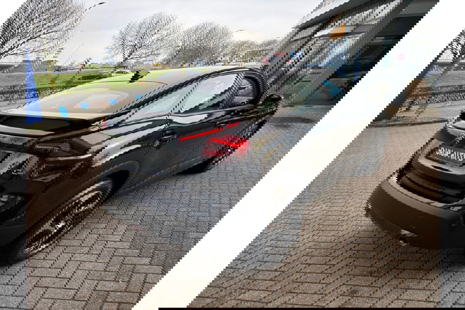 Citroën C4 1.2 PURETECH PLUS 130PK AUTOMAAT AIRCO PDC CARPLAY.