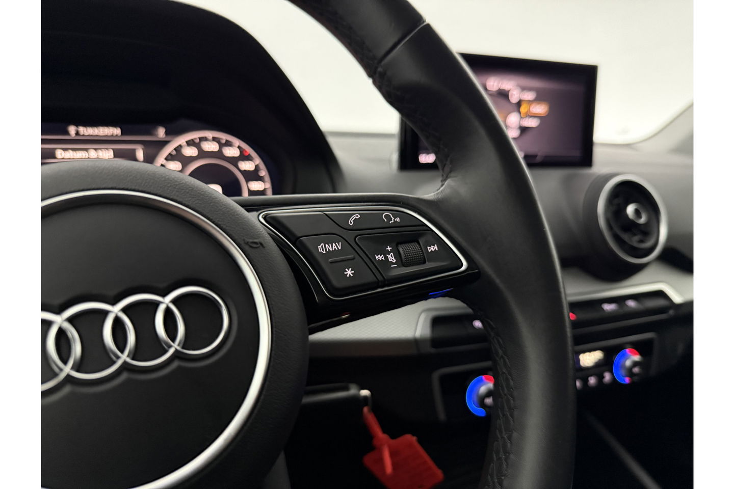 Audi Q2 35 TFSI 150PK Pro Line LED Trekhaak Virtual Carplay Clima Cruise Navi PDC 16''LMV