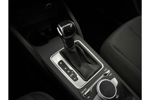 Audi Q2 35 TFSI 150PK Pro Line LED Trekhaak Virtual Carplay Clima Cruise Navi PDC 16''LMV