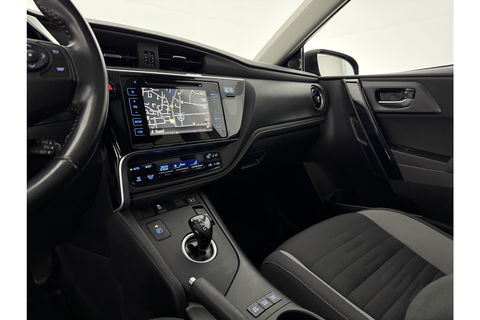 Toyota Auris 1.8 Hybrid Pano View LED Camera Clima Cruise Navigatie 16"LMV