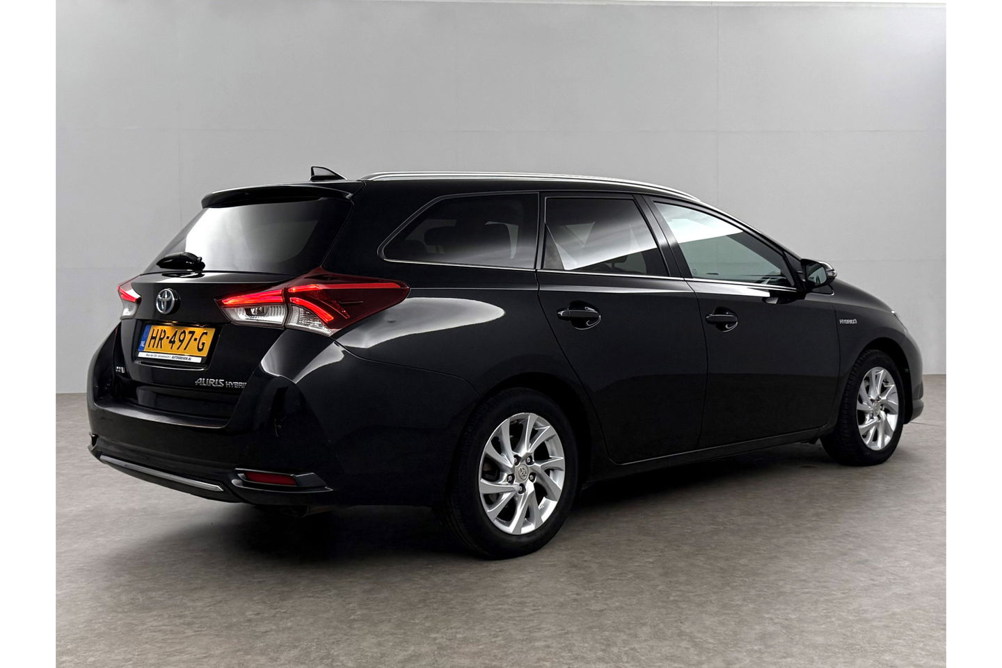 Toyota Auris 1.8 Hybrid Pano View LED Camera Clima Cruise Navigatie 16"LMV