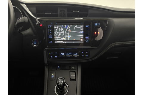 Toyota Auris 1.8 Hybrid Pano View LED Camera Clima Cruise Navigatie 16"LMV
