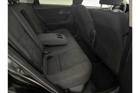 Toyota Auris 1.8 Hybrid Pano View LED Camera Clima Cruise Navigatie 16"LMV