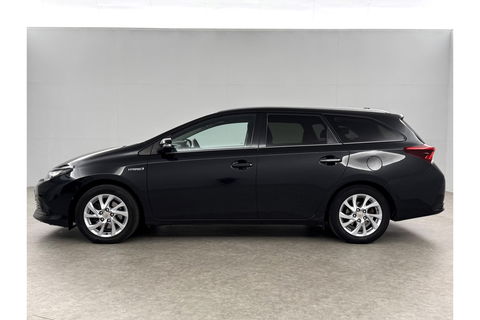 Toyota Auris 1.8 Hybrid Pano View LED Camera Clima Cruise Navigatie 16"LMV