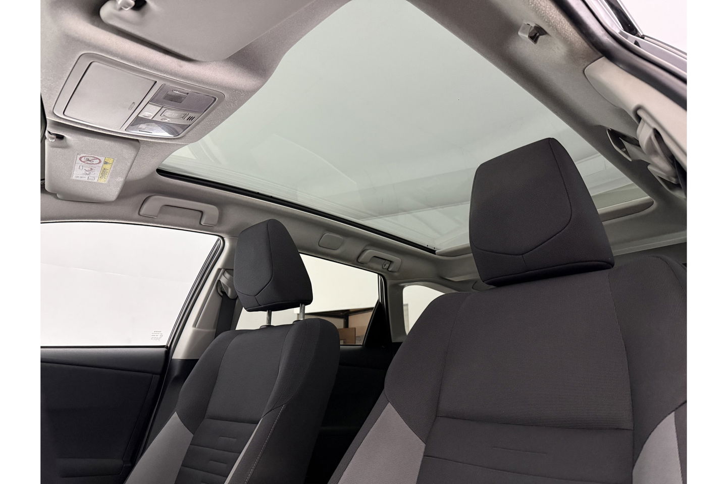 Toyota Auris 1.8 Hybrid Pano View LED Camera Clima Cruise Navigatie 16"LMV