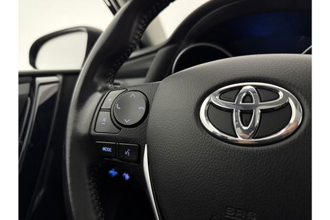 Toyota Auris 1.8 Hybrid Pano View LED Camera Clima Cruise Navigatie 16"LMV