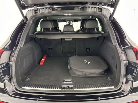 Porsche Cayenne 3.0 S E-Hybrid Aut. *PANO | LUXURY-LEATHER | BI-XENON | SPORT-CHRONO | MEMORY-PACK | BOSE-SOUND | AIR-SUSPENSION | HEATED-SPORT-SEATS | NAVI-FULLMAP | DAB+ | CAMERA | SHIFT-PADDLES | TOWBAR | 21''ALU *