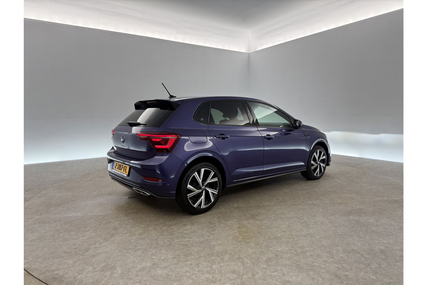Volkswagen Polo 1.0 TSI R-line DSG IQ-Lights LED Adaptive Cruise Camera Carplay Clima Virtual PDC 17"LMV Stoelverw.
