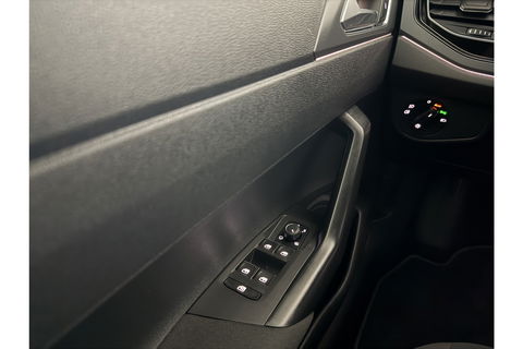 Volkswagen Polo 1.0 TSI R-line DSG IQ-Lights LED Adaptive Cruise Camera Carplay Clima Virtual PDC 17"LMV Stoelverw.