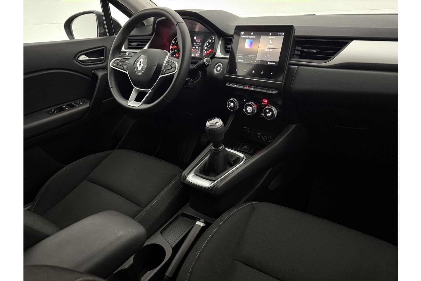 Renault Captur 1.0 TCe Zen Clima Carplay LED Trekhaak PDC 17"LMV Stoelverwarming