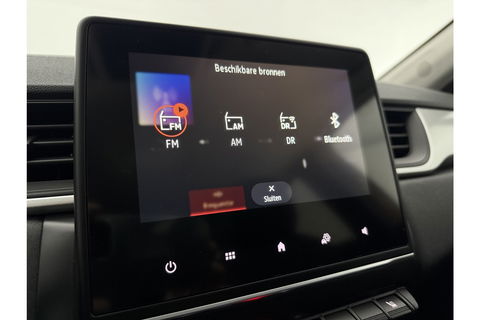Renault Captur 1.0 TCe Zen Clima Carplay LED Trekhaak PDC 17"LMV Stoelverwarming