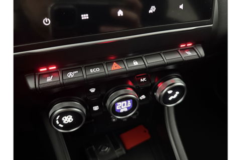 Renault Captur 1.0 TCe Zen Clima Carplay LED Trekhaak PDC 17"LMV Stoelverwarming