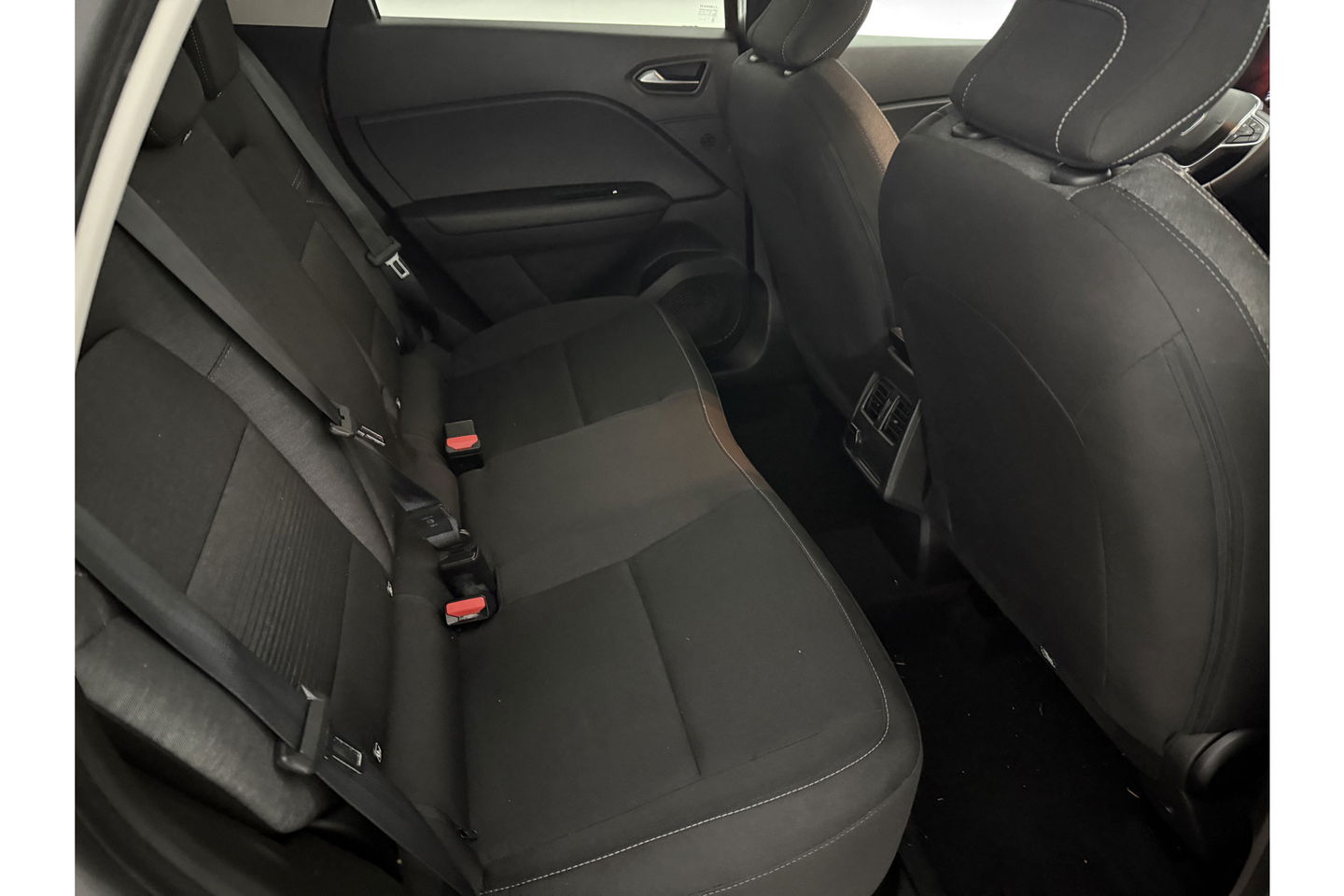 Renault Captur 1.0 TCe Zen Clima Carplay LED Trekhaak PDC 17"LMV Stoelverwarming