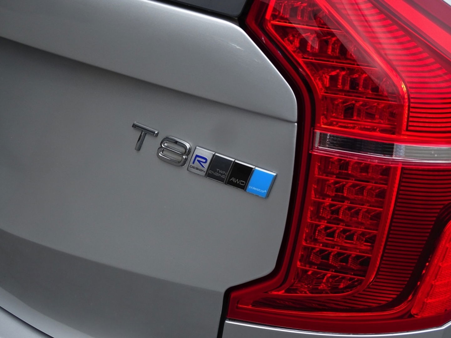 Volvo XC90 2.0 T8 392PK AWD / R-Design / B&W / ACC / 360° / Head-Up