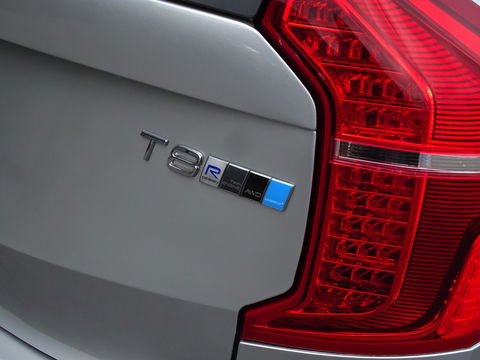 Volvo XC90 2.0 T8 392PK AWD / R-Design / B&W / ACC / 360° / Head-Up