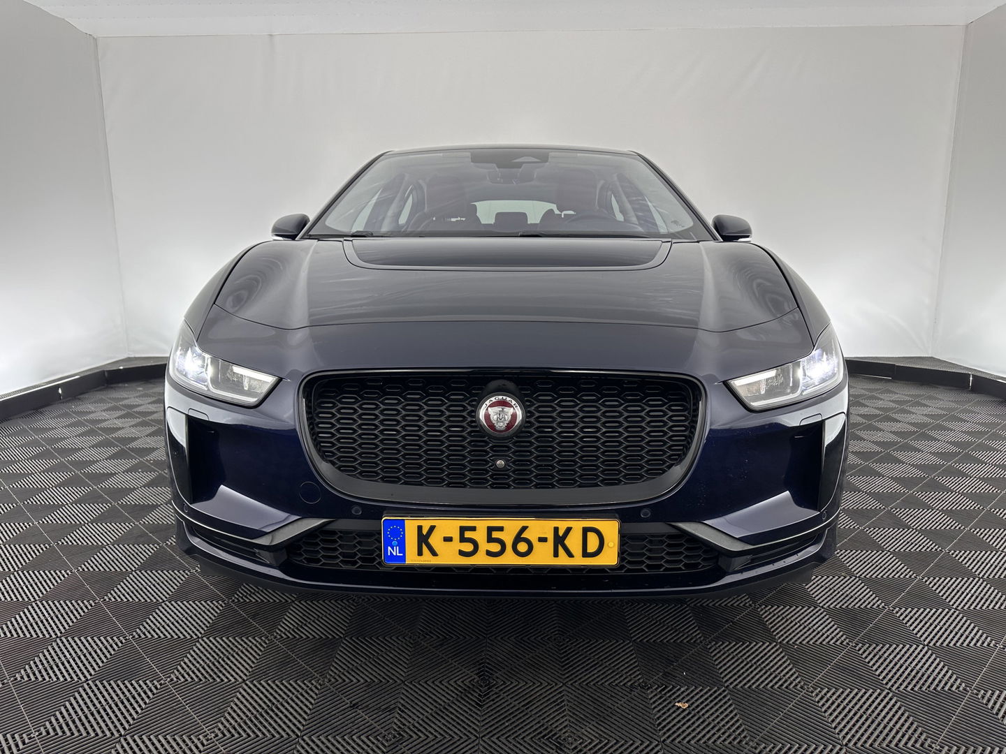 Jaguar I-PACE EV320 S AWD Business Pack 90 kWh [ 3-Fase ] (INCL-BTW) *LUXURY-LEATHER | FULL-LED | MERIDIAN-AUDIO | DIGI-COCKPIT | KEYLESS | DAB+ | NAVI-FULLMAP | ECC | HEATED-COMFORTSEATS | PDC | SURROUND-VIEW | CRUISE | LANE-ASSIST | TOWBAR | 20''A