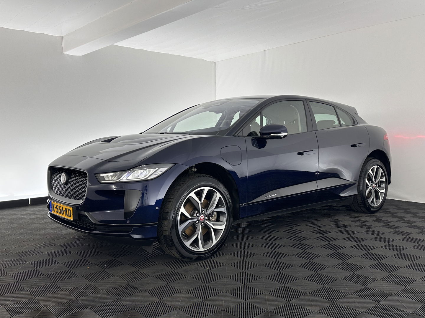 Jaguar I-PACE EV320 S AWD Business Pack 90 kWh [ 3-Fase ] (INCL-BTW) *LUXURY-LEATHER | FULL-LED | MERIDIAN-AUDIO | DIGI-COCKPIT | KEYLESS | DAB+ | NAVI-FULLMAP | ECC | HEATED-COMFORTSEATS | PDC | SURROUND-VIEW | CRUISE | LANE-ASSIST | TOWBAR | 20''A