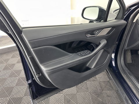Jaguar I-PACE EV320 S AWD Business Pack 90 kWh [ 3-Fase ] (INCL-BTW) *LUXURY-LEATHER | FULL-LED | MERIDIAN-AUDIO | DIGI-COCKPIT | KEYLESS | DAB+ | NAVI-FULLMAP | ECC | HEATED-COMFORTSEATS | PDC | SURROUND-VIEW | CRUISE | LANE-ASSIST | TOWBAR | 20''A