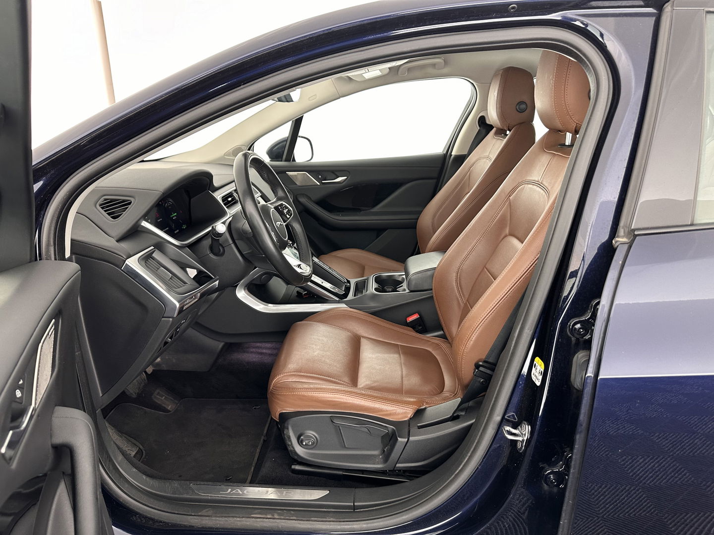 Jaguar I-PACE EV320 S AWD Business Pack 90 kWh [ 3-Fase ] (INCL-BTW) *LUXURY-LEATHER | FULL-LED | MERIDIAN-AUDIO | DIGI-COCKPIT | KEYLESS | DAB+ | NAVI-FULLMAP | ECC | HEATED-COMFORTSEATS | PDC | SURROUND-VIEW | CRUISE | LANE-ASSIST | TOWBAR | 20''A