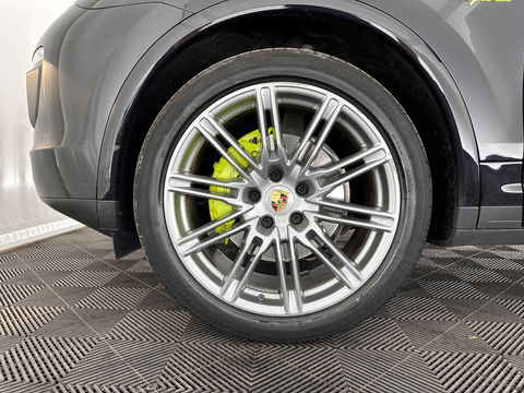 Porsche Cayenne 3.0 S E-Hybrid Aut. *PANO | LUXURY-LEATHER | BI-XENON | SPORT-CHRONO | MEMORY-PACK | BOSE-SOUND | AIR-SUSPENSION | HEATED-SPORT-SEATS | NAVI-FULLMAP | DAB+ | CAMERA | SHIFT-PADDLES | TOWBAR | 21''ALU *