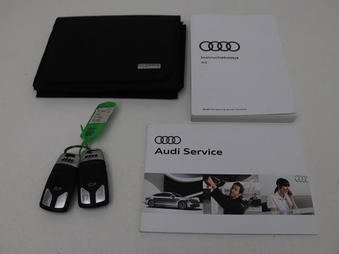 Audi A4 Avant 1.4 TFSI Sport S line black edition | Sfeerverlichting | Automaat | Navi | Cruise Control | Leder | LMV 19 |