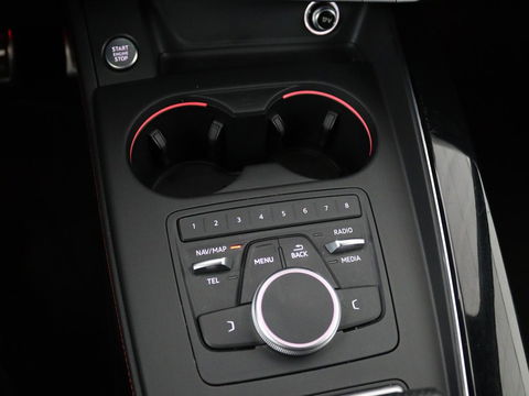Audi A4 Avant 1.4 TFSI Sport S line black edition | Sfeerverlichting | Automaat | Navi | Cruise Control | Leder | LMV 19 |