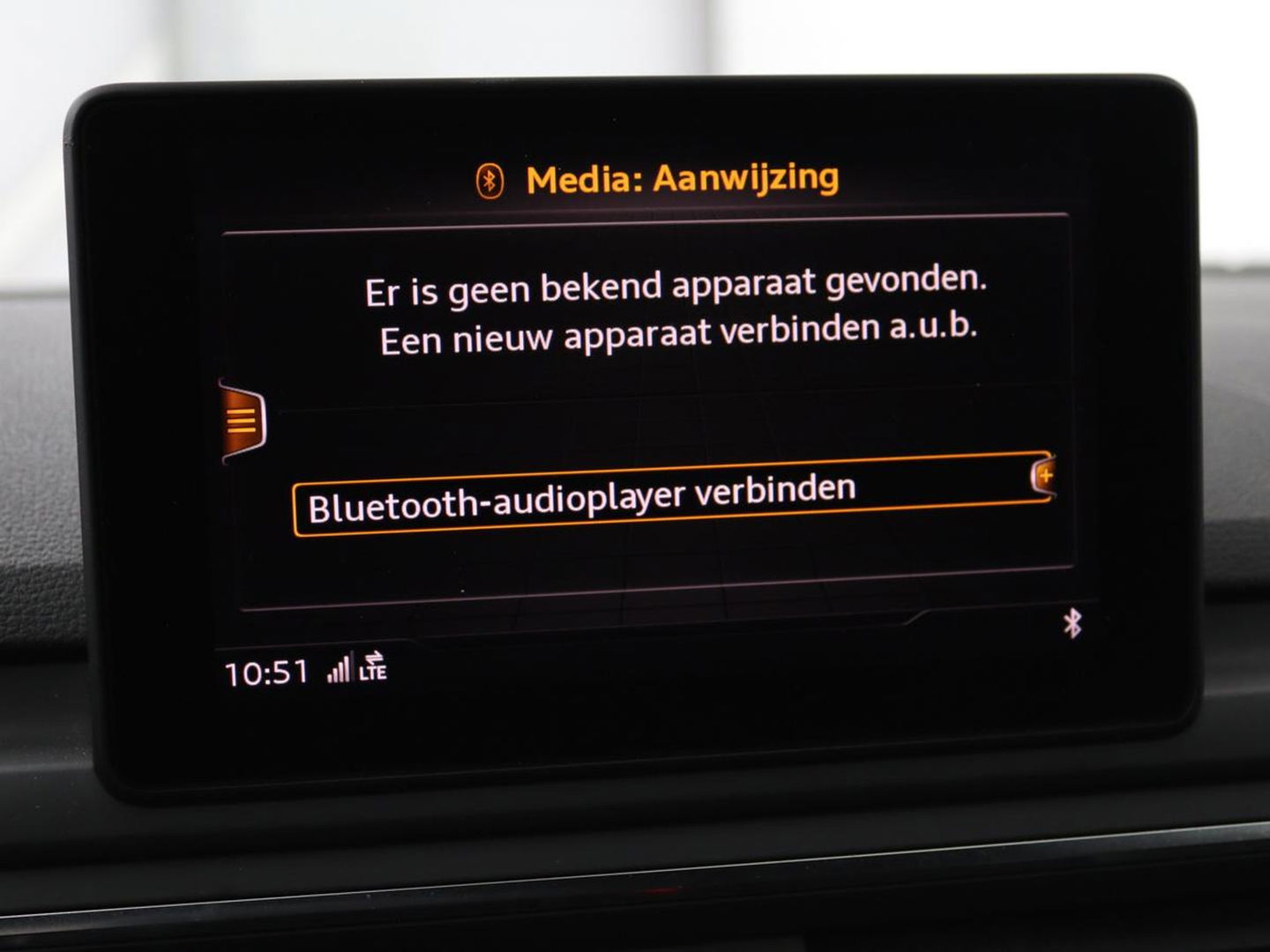 Audi A4 Avant 1.4 TFSI Sport S line black edition | Sfeerverlichting | Automaat | Navi | Cruise Control | Leder | LMV 19 |