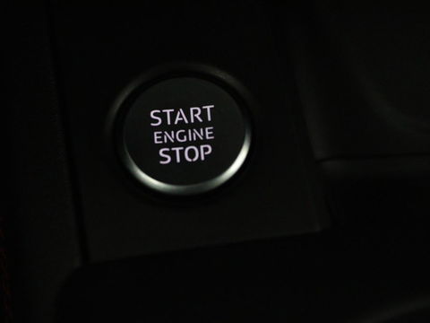 Audi A4 Avant 1.4 TFSI Sport S line black edition | Sfeerverlichting | Automaat | Navi | Cruise Control | Leder | LMV 19 |