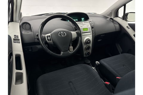 Toyota Yaris 1.3 VVTi Sol MMT | APK tot 11-2025 | Automaat Airco Elektrpakket Radio