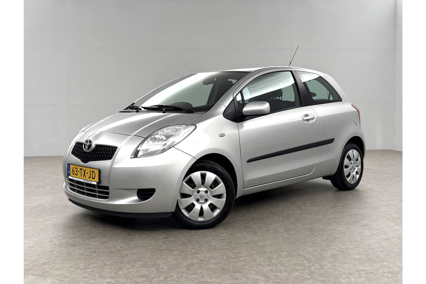 Toyota Yaris 1.3 VVTi Sol MMT | APK tot 11-2025 | Automaat Airco Elektrpakket Radio