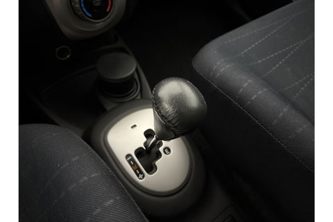 Toyota Yaris 1.3 VVTi Sol MMT | APK tot 11-2025 | Automaat Airco Elektrpakket Radio