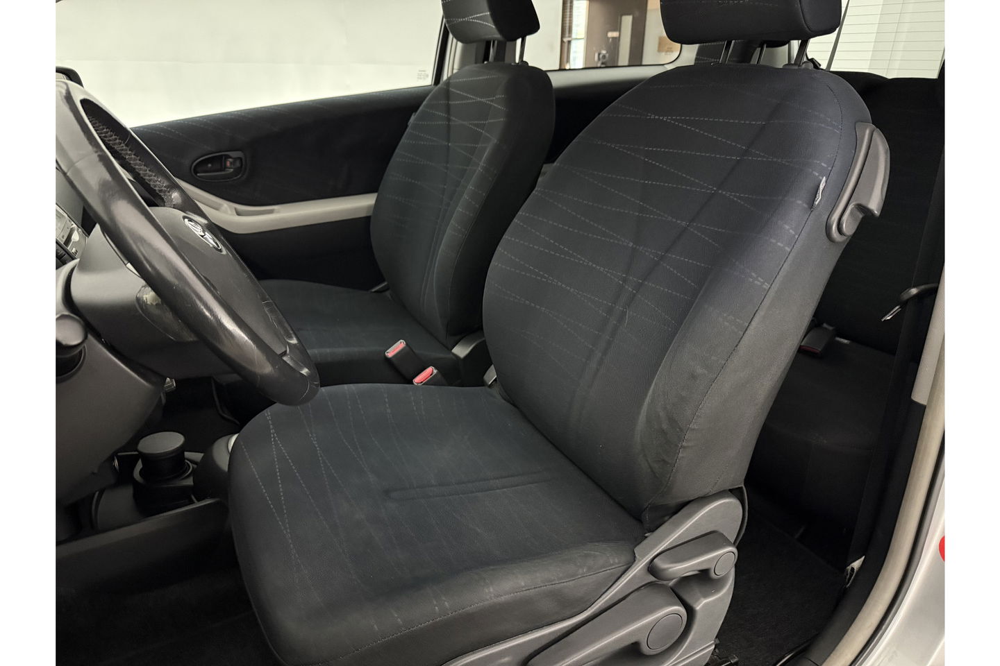 Toyota Yaris 1.3 VVTi Sol MMT | APK tot 11-2025 | Automaat Airco Elektrpakket Radio