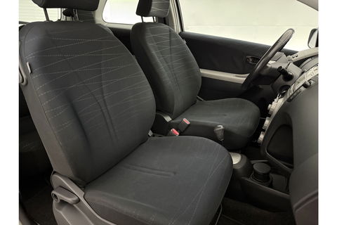 Toyota Yaris 1.3 VVTi Sol MMT | APK tot 11-2025 | Automaat Airco Elektrpakket Radio