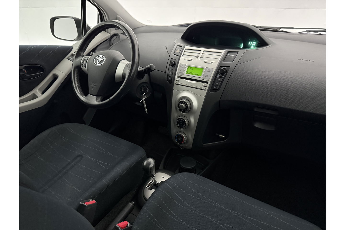 Toyota Yaris 1.3 VVTi Sol MMT | APK tot 11-2025 | Automaat Airco Elektrpakket Radio