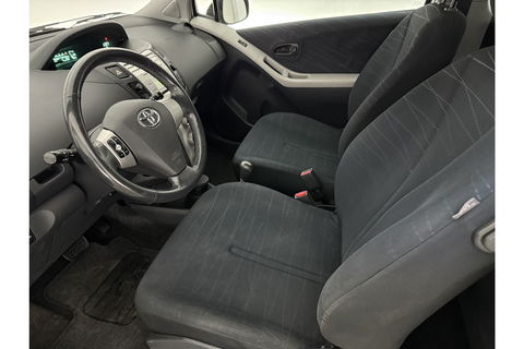 Toyota Yaris 1.3 VVTi Sol MMT | APK tot 11-2025 | Automaat Airco Elektrpakket Radio