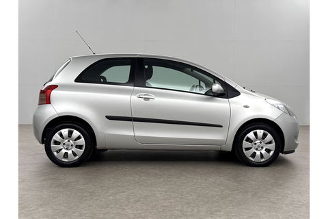 Toyota Yaris 1.3 VVTi Sol MMT | APK tot 11-2025 | Automaat Airco Elektrpakket Radio