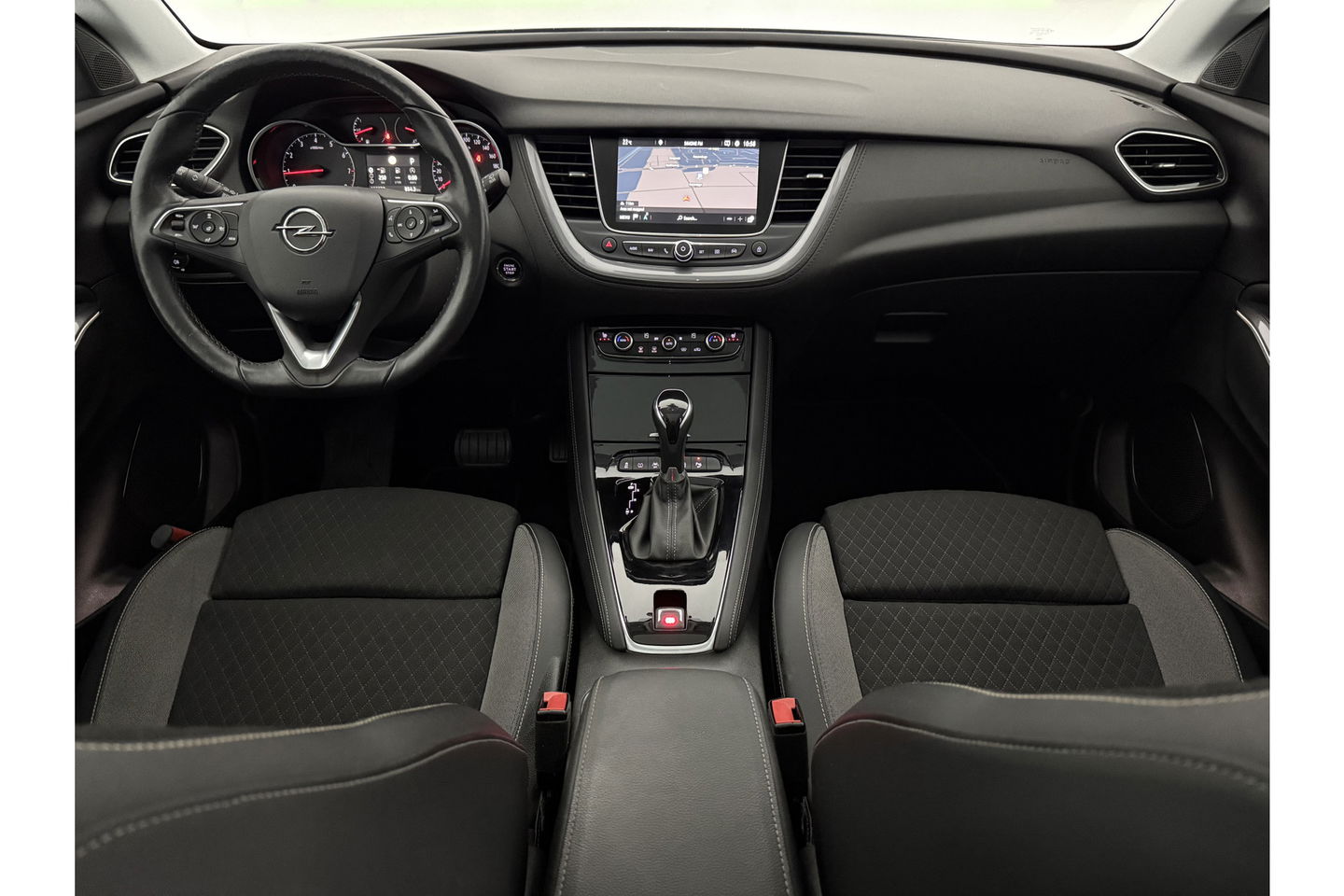 Opel Grandland X 1.2 Turbo Ultimate Pano View LED Camera Carplay Trekhaak Navi Clima Cruise 18"LMV PDC