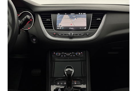 Opel Grandland X 1.2 Turbo Ultimate Pano View LED Camera Carplay Trekhaak Navi Clima Cruise 18"LMV PDC