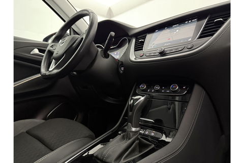 Opel Grandland X 1.2 Turbo Ultimate Pano View LED Camera Carplay Trekhaak Navi Clima Cruise 18"LMV PDC