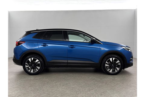 Opel Grandland X 1.2 Turbo Ultimate Pano View LED Camera Carplay Trekhaak Navi Clima Cruise 18"LMV PDC
