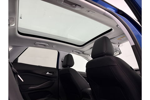 Opel Grandland X 1.2 Turbo Ultimate Pano View LED Camera Carplay Trekhaak Navi Clima Cruise 18"LMV PDC